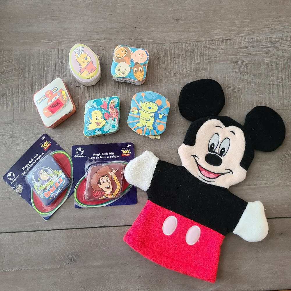 Vintage Disney Magic Towels and Bath Mitt - Lot